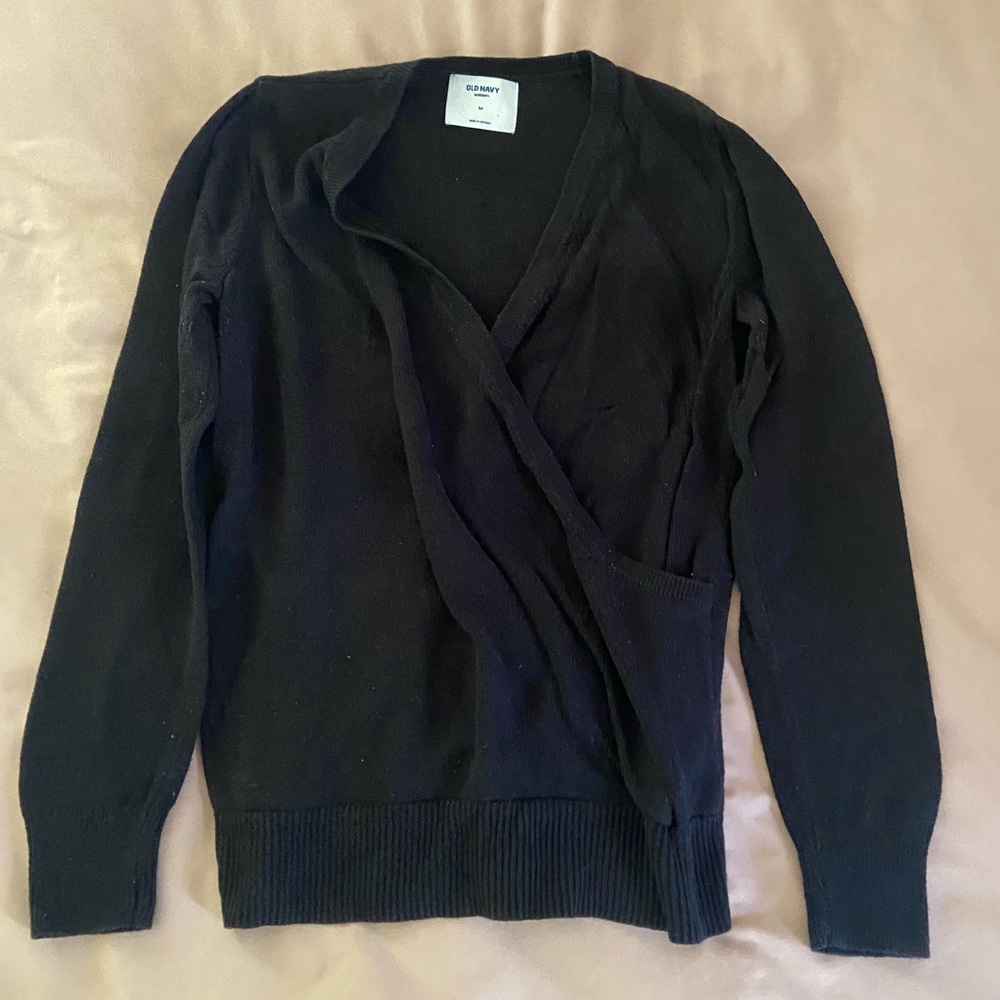 OLD NAVY MATERNITY NURSING SWEATER